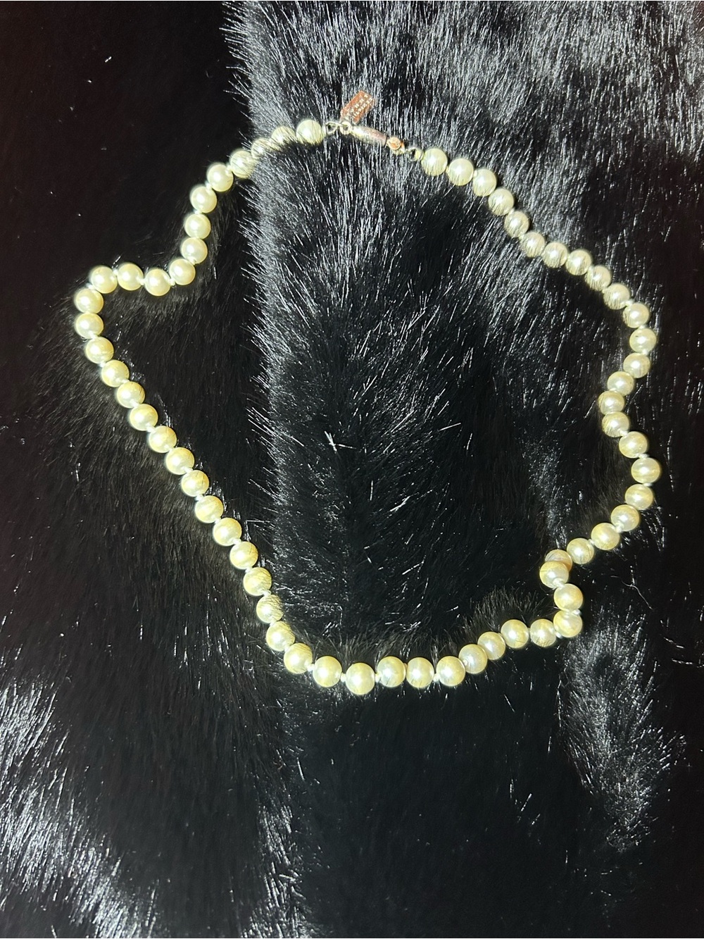 Classic vintage Pearl like Necklace - Tommy Hilfiger